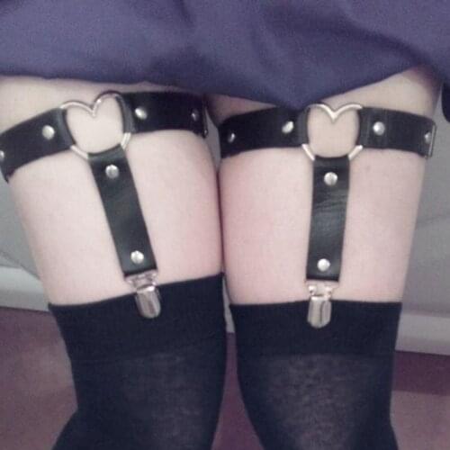 1pcs Women Sexy Punk Heart PU Leather Elastic Garter Leg Sexy Stockings Garters Thigh Ring Clothing Accessory Leg Suspender