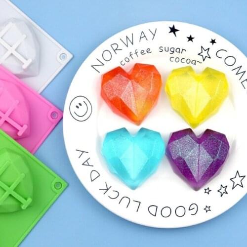 6 Connected Three-dimensional Small Love Silicone Cake Mold, Aromatherapy Plaster Mold, Household DIY Hand-made Tools