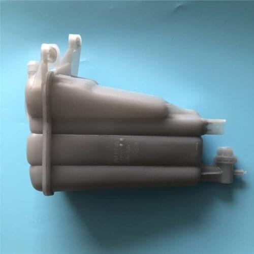 Original quality antifreeze kettle, make kettle, storage kettle for Porsche macan 2.0T ,Oem 8K0121403Q and 9A712140300