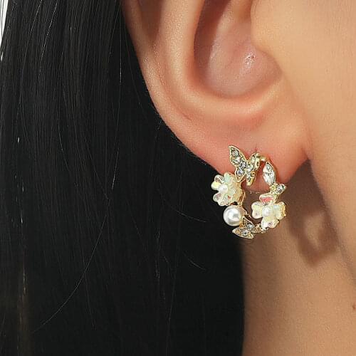 Korean New Design Butterfly Stud Earrings Exquisite Copper Inlay Gold Zircon Flower Garland Women Earrings Fashion Jewelry