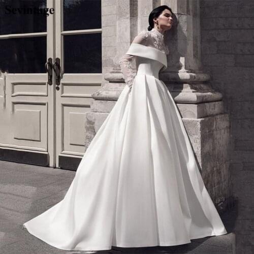 Sevintage Muslim Wedding Dresses High Neck soft Satin with flowers Long Sleeves Appliques Lace Bride Gown Custom Made Plus Size