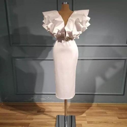 Платье 2021 Straight Prom Dresses Sheer Neck Cap Sleeves Satin Cocktail Party Dress Beads Sequins Sash Cheap Evening Gowns
