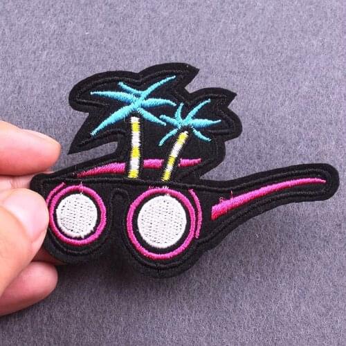 Glasses(Size:8x5.5cm) Patch Badge Embroidered Applique Sewing Iron On DIY Jacket Badges Clothes Garment Apparel Accessories