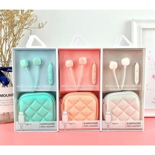 In-ear TYPE-C mobile phone line-controlled tuning earphone storage bag boutique boxed cartoon earphones