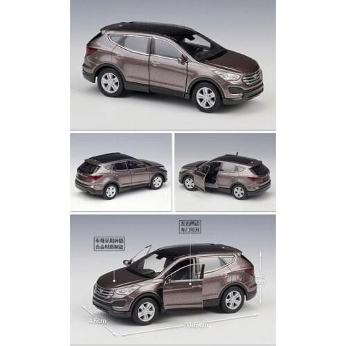 Beijing 1:36 Santa Simulation Alloy SUV Car Model Rear Reincarnation Childrens Toy Static Ornaments Collection Gift
