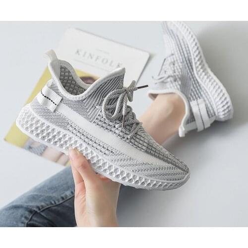 Summer Womens Sports Shoes Breathable Popcorn Sneakers 350yezi High-quality Static Casual Breathable Womens Running Shoes