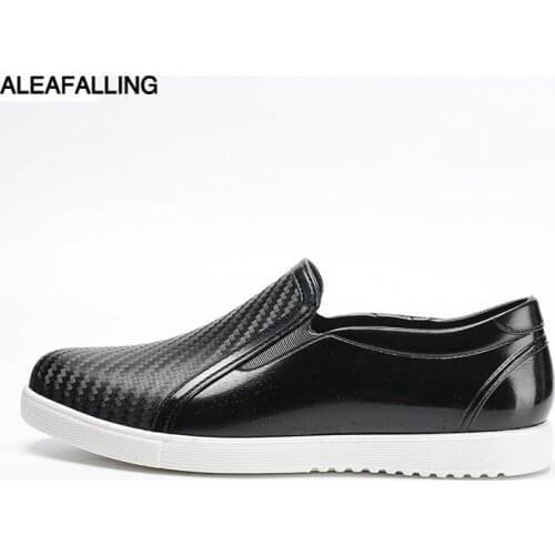 The New Male Rainshoes Low-Top Shoes Casual Boots Kitchen Anti-Slip Waterproof Shoes Car Washing Garden Outdoor Rasin Boots