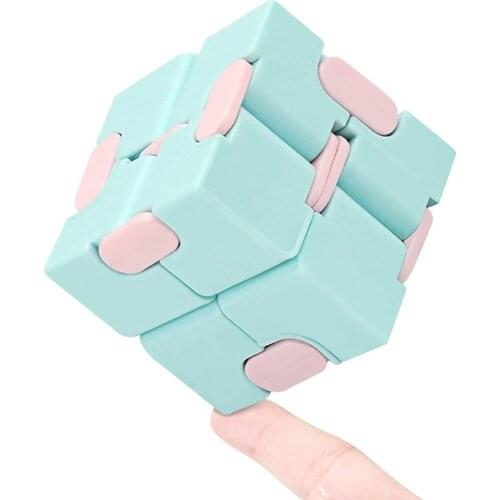 Pocket Flip Cube Small And Light Decompression BPA Free Non-toxic No Noise Durable Cube Concentrate Tool