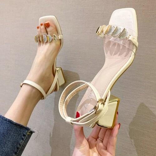 LAFAVIYI Shoes With Medium Heels