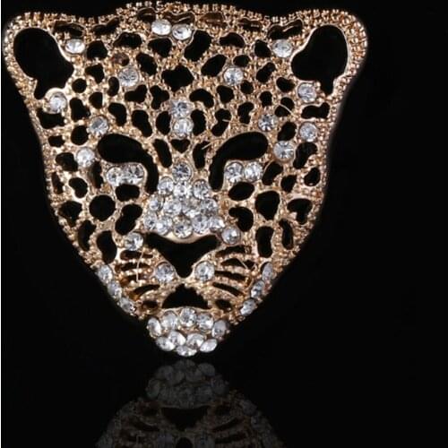 Retro Hollow Leopard Head Brooches For Man Badges Fashion Jewelry Luxurious Rhinestone Brooch Collar Pins