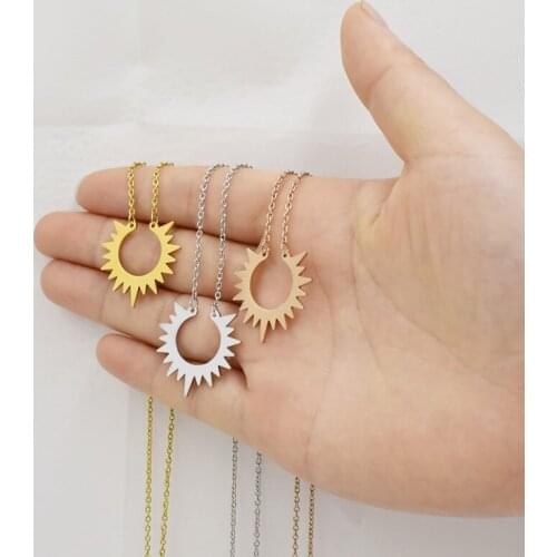 Dainty Sun Necklace For Women Minimalist Celetial Jewelry Stainless Steel Charms Choker Necklace