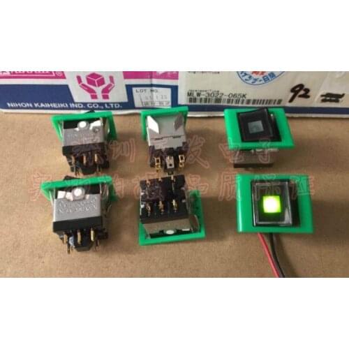 Japan NKK MLW-3022 ship type switch with light switch 8 pin 2 band green light opening 17*18mm 17*18 5A 125V