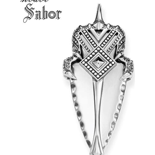 Pendant Artful African Spearhead silver color For Men Women Fashion Key Chains Jewelry Vintage Gift Fit Necklace thomas