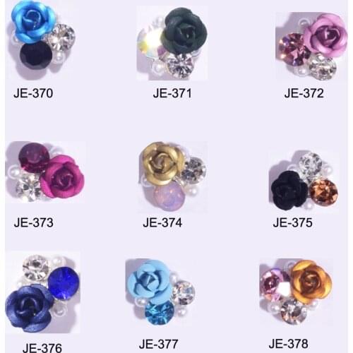 100pcs Nail Art Resin Flower Jewelry, Bright Pearls Flower design Alloy Nail Art Glitter 3D Charms Nail Art Rhinestone Jewelry