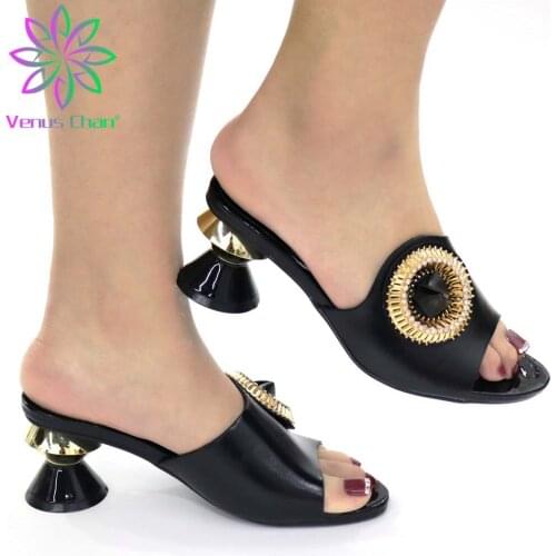 New Arrival Wedding Shoes for Women Bride Women Shoe High Heel Feather Heels Open Toe Shoes Luxery Shoes Women Rhinestone Pumps