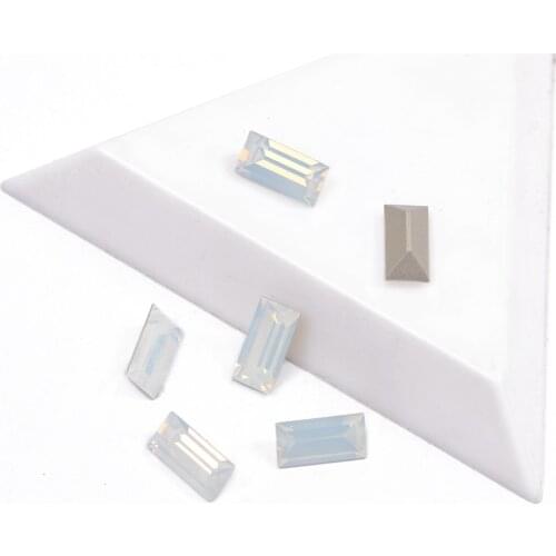 Top Quality Crystal Baguette Shape White Opal Color Non Hotfix Nail Art Rhinestone Super Bright Glass Strass Nail Art Decoration