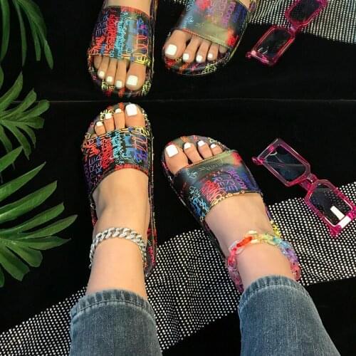 2021 Summer Graffiti Style Slippers Womens New Fashion Sandals Ladies House Flat Flip Flops Outdoor Slides Girls Fashion Shoes