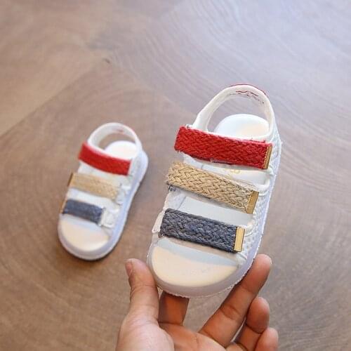 2020 New Girls Boys Sandals LED Glow Children Beach Shoes Summer Child Shoes Cute Girls Shoes Design Casual Kids Sandals