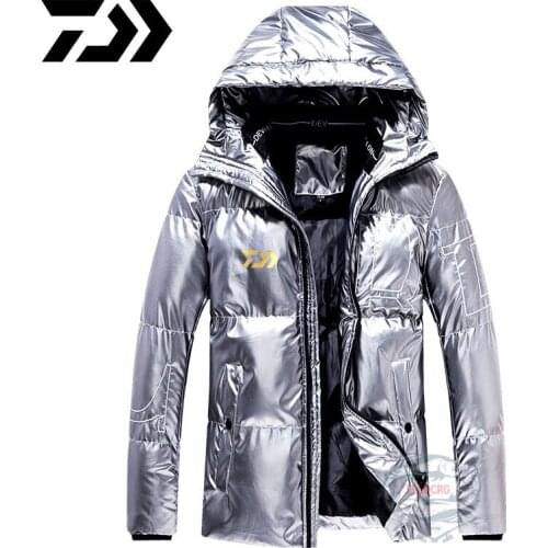 2020 New Daiwa Fishing Jackets Men Outdoor Waterproof Fleece Warm Climbing Fishing Clothing Hooded Soft Shell Fishing Clothes