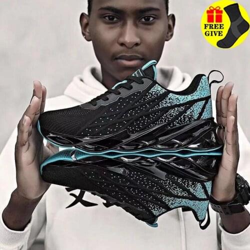 Mens Sneakers Joggers Running Shoes Ultralight Breathable Fly Knitting Walking Vulcanized Shoes Men Street Fashion Casual Shoes