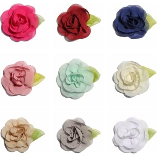 50PCS 5.5cm Newborn Fashion Rolled Fabric Flowers with Leaves for Hair Clips Cute Chiffon Hair Flowers for Kids Hair Accessories