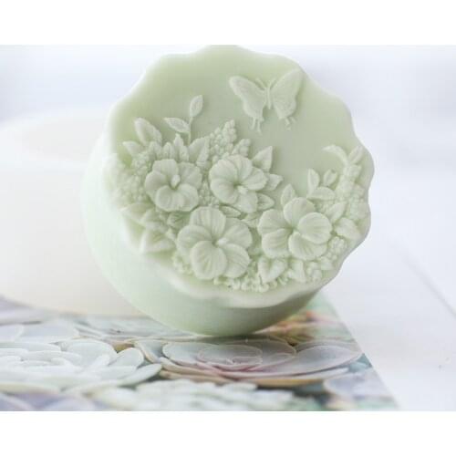 Flying Butterfly on Flowers Pattern 3D Handmade Soap Silicone Mold Soap Making Tools Bathroom Supplies DIY Chocolate Cake Mold