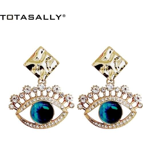 TOTASALLY Luxury Eye Earrings Classic Blue Eyeball Sparkling Crystal Eyelash Drop Earring Lady Party Earring Dropship for women