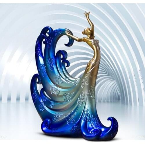 Crafts European Living Room Decoration Business Gifts Office Decoration Sculpture Resin Creative Dancer Home Decoration Peacock