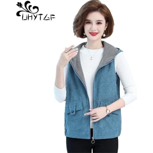 UHYTGF Corduroy Spring Autumn Vests For Women Hooded Sleeveless Female Jacket Elegant Mother Short 5XL Plus Size Waistcoat 1460