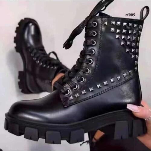 2022 Spring Lace-up Womens Motorcycle Boots Round Toe Platform High Heels Womens Ankle Boots Gothic Shoes Studded Martin Boots