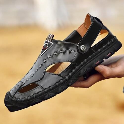 2021 New Summer Leather Mens Sandals Men Outdoor Beach Sandals Lightweight Casual shoes Soft Fashion Men shoes