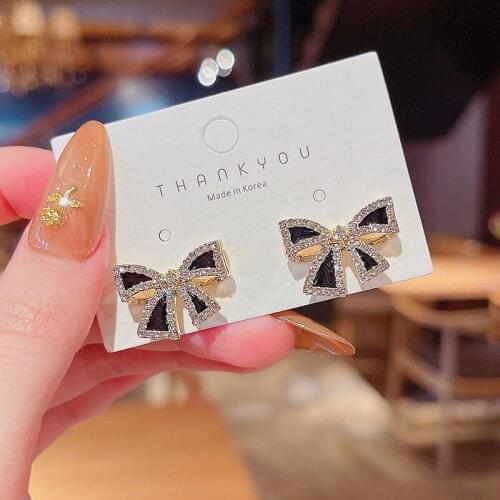 Korean Fashion Earrings for Women Jewelry 2021 The New Black Small Bow Earrings Simple and Versatile Cold Wind Earrings Jewelry