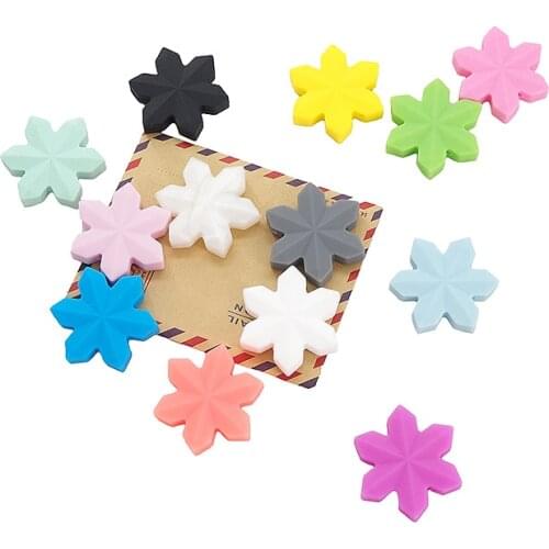 Chenkai 50PCS Silicone Snowflake Beads Baby Cartoon Teether BAP Free For DIY Baby Soomthing Nursing Pacifier Chain Gifts