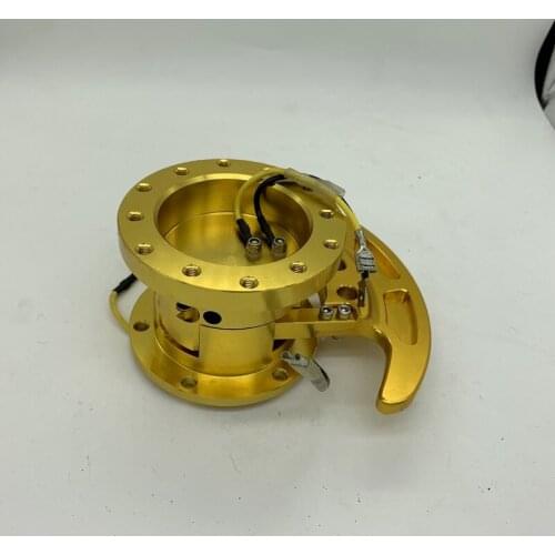 The Steering Wheel Quick Release Device Can Turn Over and Tilt The Quick Release Device