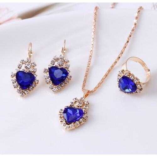 Love Heart Shaped Crystal Pendant Clavicle Necklace Earring Ring Three-Piece Set Peach Heart Wedding Bridal Accessories