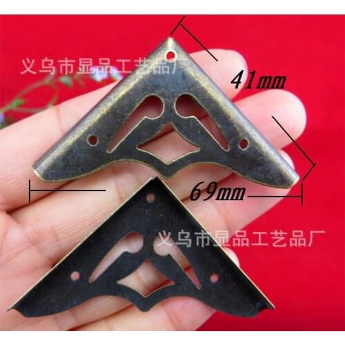 Luggage hardware accessories factory direct Antique corners antique wooden wrap angle corners M1324