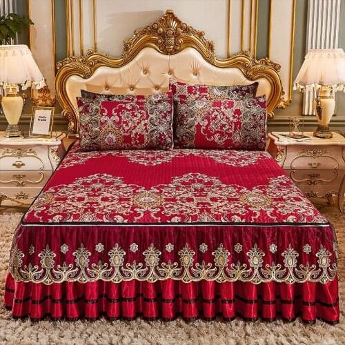 European Summer Bedspread Red Wedding Bed Skirt Ice Silk Three-Piece Set of Summer Sleeping Mat