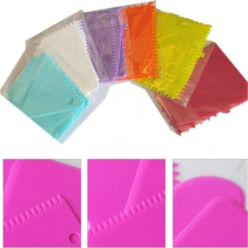 3Pcs Cream Scraper Suit DIY Kitchen Straight Arc Tooth Shape Cream Bread Cutter Plastic Cake Pasty Scraper Baking Fondant Tools