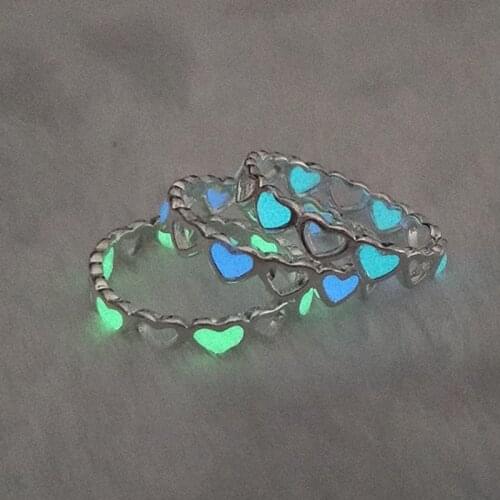 1 pcs Couple Luminous Finger Rings for Women Men Glowing In Dark Heart Lover Wedding Bands Women Girls Jewelry Gift Accessories