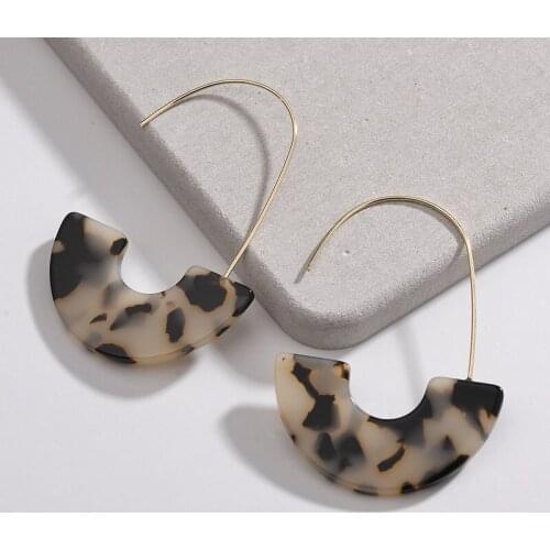 Fancy&Fantasy Leopard Drop Earring For Women Acrylic Acetic Acid Sheet Geometric Earrings Unique Tortoiseshell Dangle Earrings