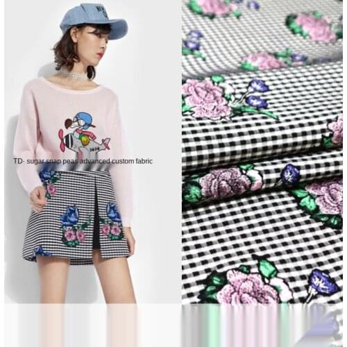 Classic black and white plaid three-dimensional rose-color woven jacquard fabric, sewing fabric factory shop is not out of stock