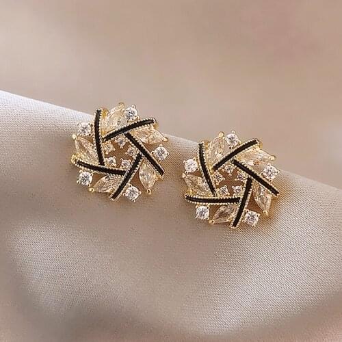 Fashion Advanced Crystal Zircon Petal Earrings for Woman Simple Prevent allergy Statement Earrings Women 2020 New Jewelry Gift