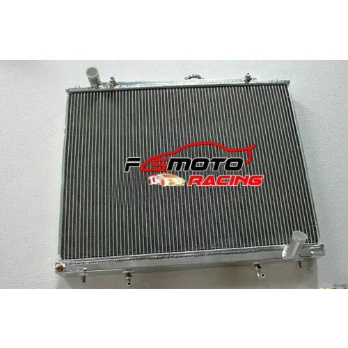 3 row Aluminum Radiator For MITSUBISHI Pajero / Montero / Shogun NM NP NS NT 2.8L 3.2L diesel V6 AT 2000-2016