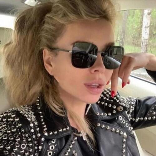 High Qulity womens Chain Black Square Sunglasses Metal shades Fashion Luxury Unique Sunglasses Female Ladies Brown Eyewear