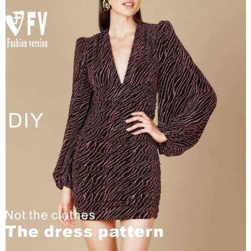 DIY handmade womens elastic fabric V-neck bag hip dress garment sewing drawing 1:1 finished pattern BLQ-569