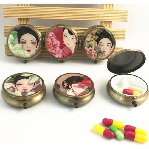 Metal Round Ancient Costume belle bronze Pill Boxes Holder 3 Grids Medicine Case Small Portable Case Container Splitters MR184