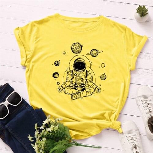 Plus Size Moon Astronaut Print TShirt Women T-Shirt 100%Cotton Women Shirts O Neck Short Sleeve Tees Summer T Shirt Female
