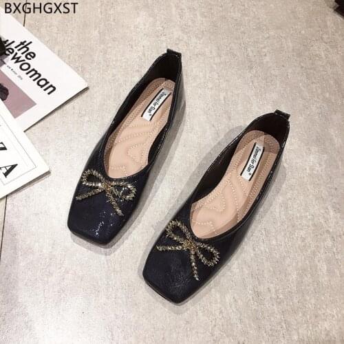 Black Loafers Patent Leather Shoes Women Butterfly-knot Slip on Boat Shoes Women Square Toe Flats Korean Shoes for Women 2021