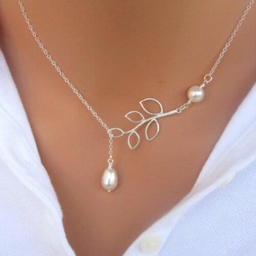 Alloy Leaf Necklace Women Fashion Neck Accessories Stainless Steel Jewelry Long Chain Necklace Female Gifts Pendant Decorations