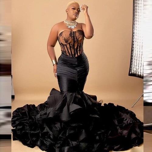 Black Plus Size Prom Dresses With Exposed Boning Lace Appliques Ruffles Ruched Train Mermaid Evening Dress Aso Ebi Vestidos